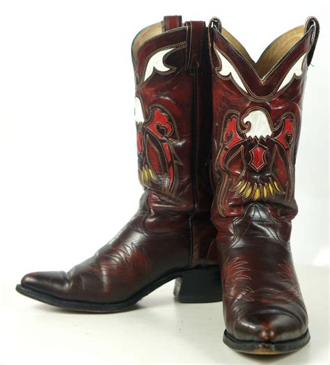 Used western boots - Find an extraordinary variety of used cowboy boots available on 1stDibs. For used cowboy boots, Black is a pretty popular color, but we also have Brown, Red, Gray and more in stock now. If you’re looking for accessories from a specific time period, our collection is diverse and broad-ranging, and you’ll find some that date back to the 20th Century …